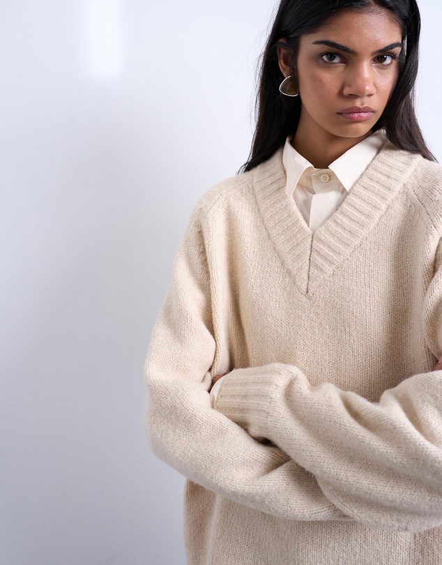 TOPSHOP - Knitted Clean V-Neck Jumper