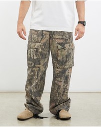 Vintage by The Real Deal - Pre Loved - Vintage Mossy Oak Realtree Camo Cargo Pants
