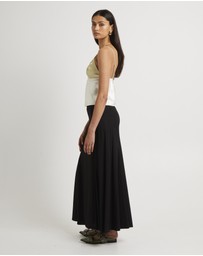 Alice In The Eve - Camille Contrast Slip Top