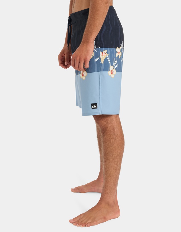 Quiksilver - Mens Surfsilk Straight 18