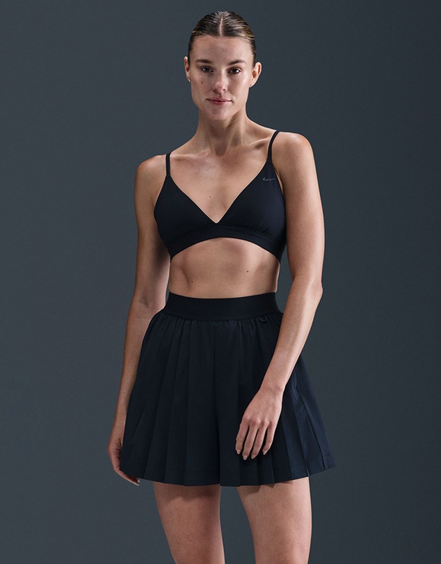Nike - Form Light-Support Non-Padded Triangle Sports Bra