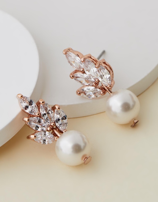 Stephanie Browne - Bocheron Pearl Earrings