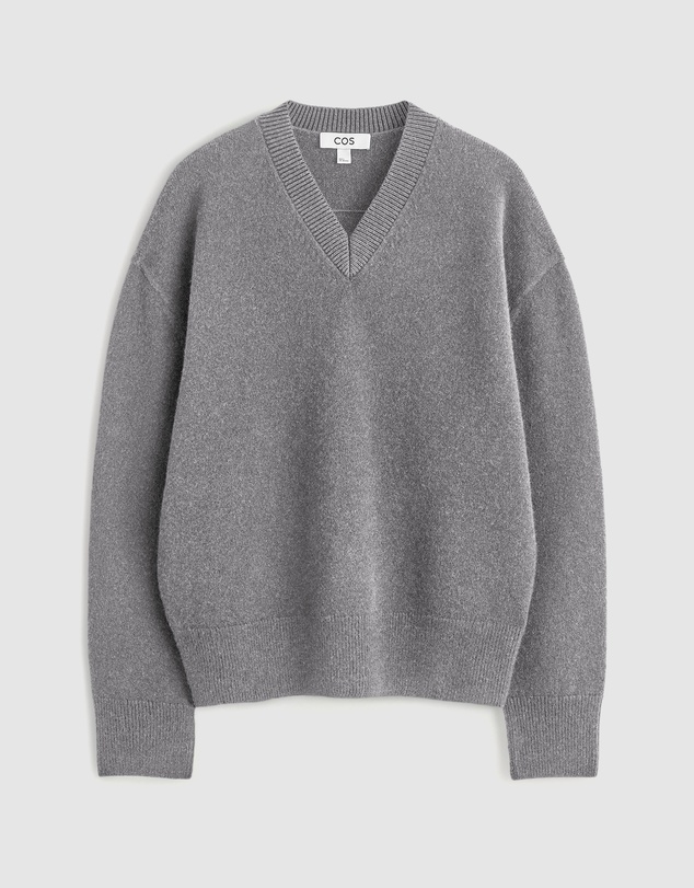 COS - Rounded Wool V-Neck Jumper