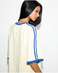 Dazie - Sporty Girl Oversized Graphic Tee