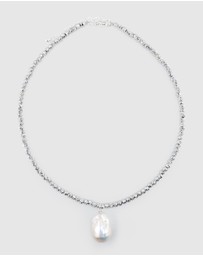 Izoa - Odette Drop Pearl Necklace