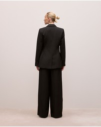Trenery - Soft Classic Blazer in Black