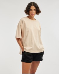 Amelius - Leah Boyfriend Tee