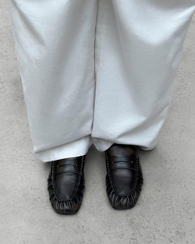 Aven Leather Loafers - Women's
