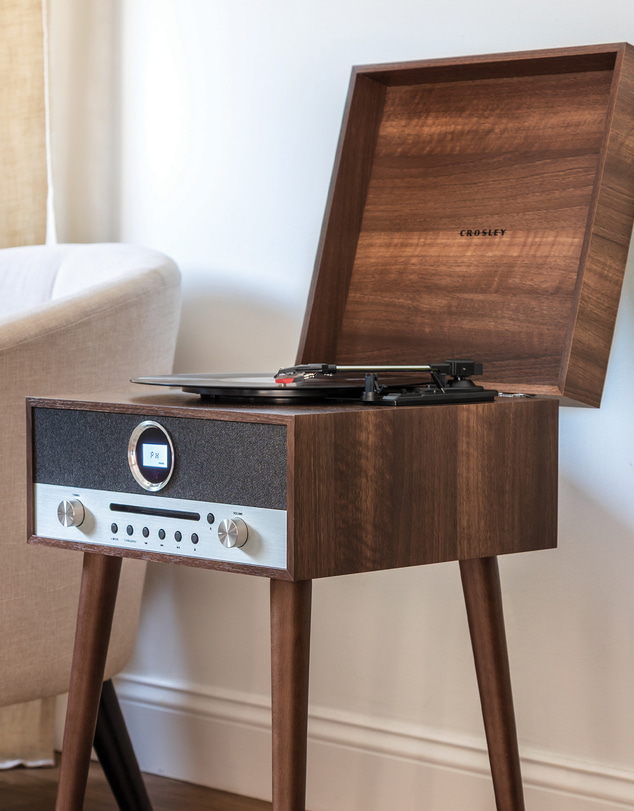 Crosley - Crosley Nash 7-in-1 Vinyl Record Player - Walnut