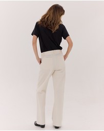 Cloth & Co. - The Wide Leg Denim Jeans