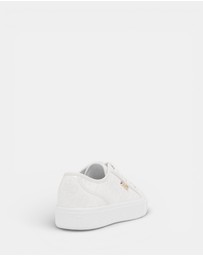GUESS - Jlove Sneakers