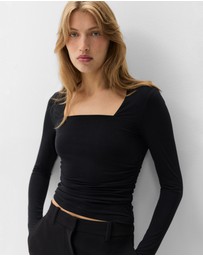 UNISON - Ruched Detail Long Sleeve Top