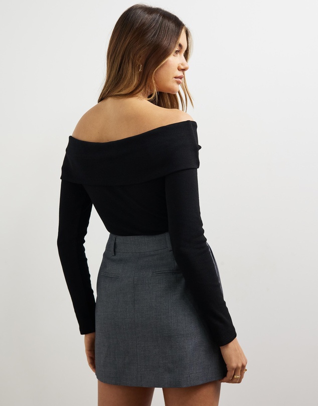 Minima Esenciales - Alita Off Shoulder Jersey Top