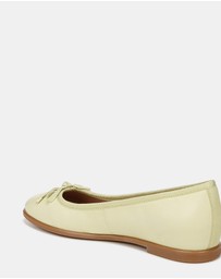 Naturalizer - Essential Flat - Pale Lime