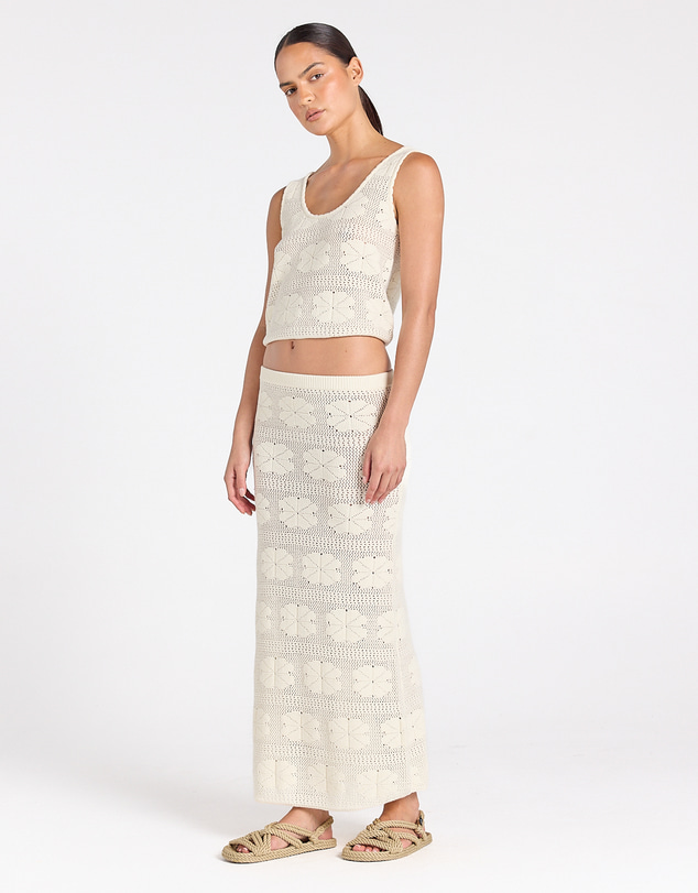 Poolside Paradiso - Fleur Knit Sunrise Top - Vanilla