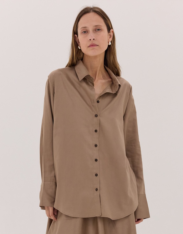 Cloth & Co. - The Split Back Shirt | Praline