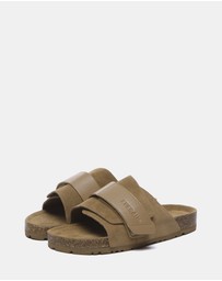 EVERAU - EverAU Ugg Terrain Cow Suede Upper Sandals