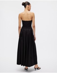 Minima Esenciales - Sableen Pleated Maxi Dress