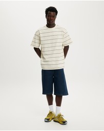 Cotton On - Box Fit T-Shirt