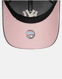 New Era - 920 Neyyan Sakura Nagashi Cap