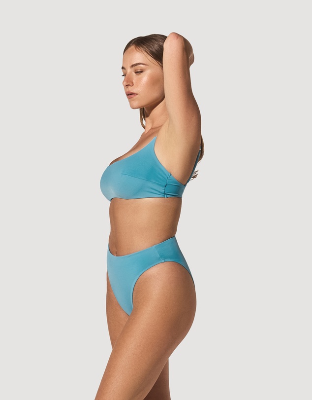 Form and Fold - The 90s Crop Underwire D-G Top