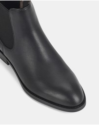 Hush Puppies - Dorado