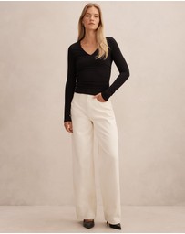 Forever New - Alice V-Neck Long Sleeves Top