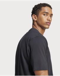 adidas Sportswear - Essentials Linear Single Jersey Tee Mens