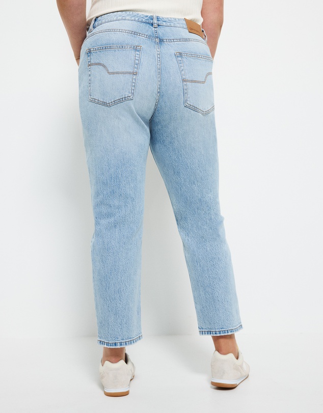 Commonry - The Mid Rise Slim Jean