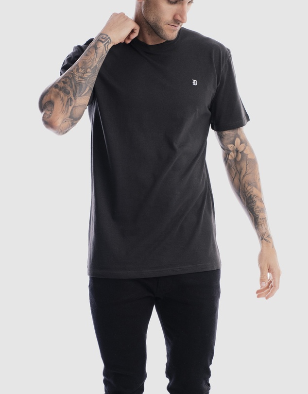 DVNT - Classic Embroidery Tee