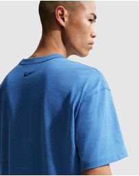 Nike - Sportswear Premium Essentials T-Shirt