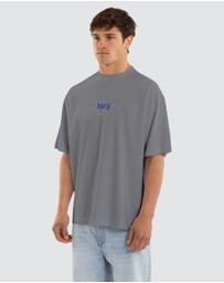 Kiss Chacey - Grave Street Tee