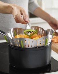 Joseph Joseph - Bloom™ Stainless Steel Folding Steamer Basket (Green)