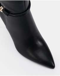 Novo - Oryan Boots