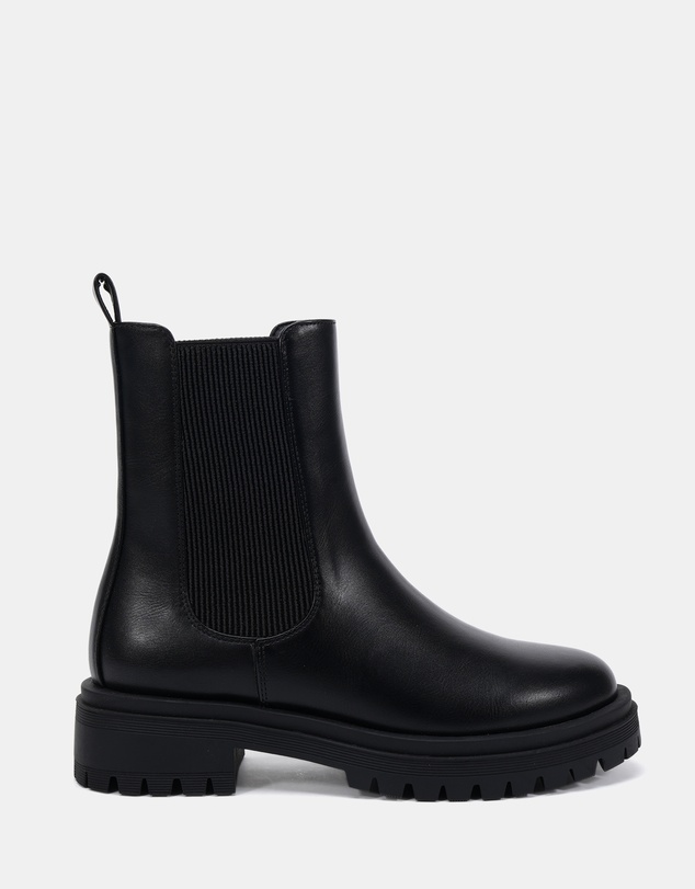 Novo - Doctor Ankle Boots