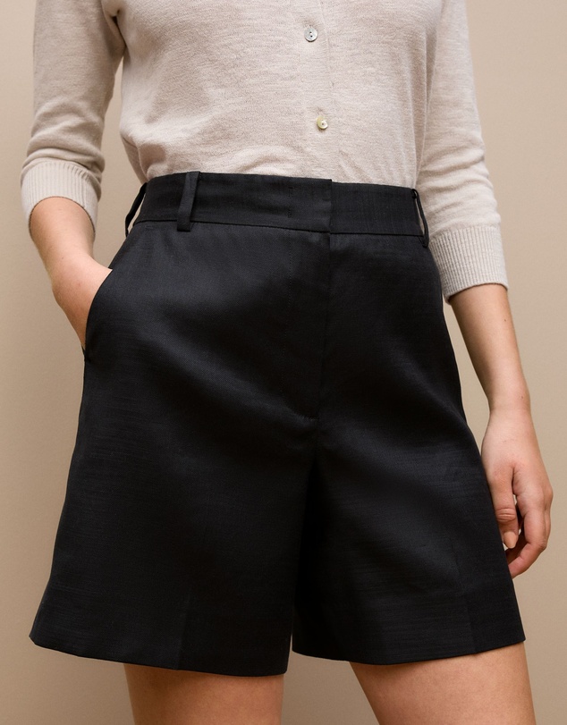 Trenery - Stretch Linen Blend Tailored Short in Black