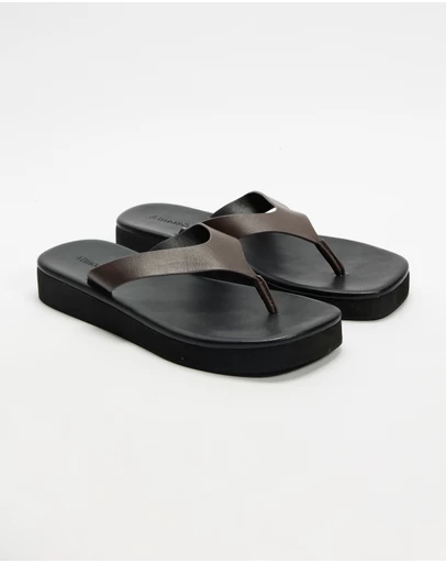 Atmos&Here - Tia Contrast Strap Leather Platform Thongs