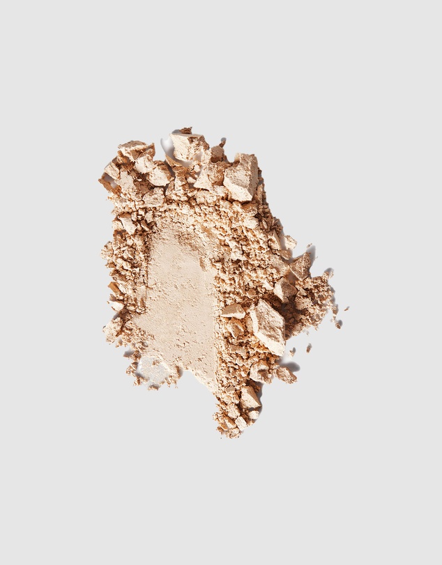 Napoleon Perdis - Camera Finish Powder Foundation Beige Beauty Look G1