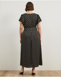 Atmos&Here Curvy - Florence Flutter Sleeve Maxi Dress