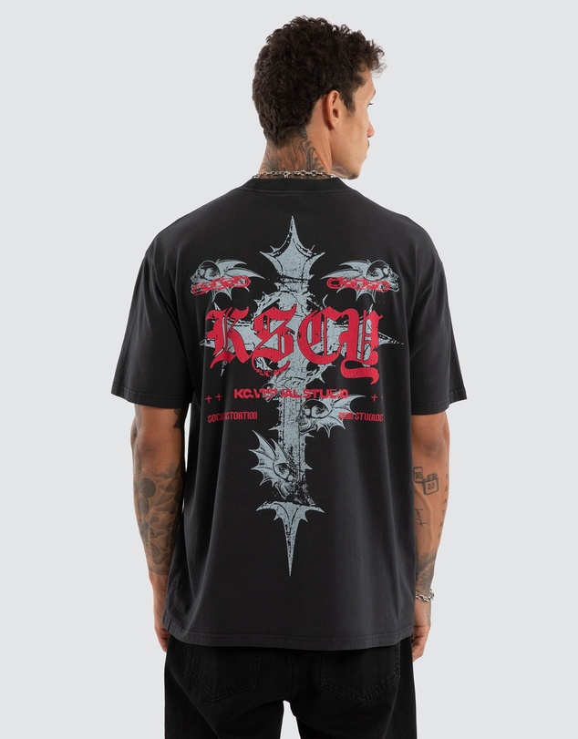 Kiss Chacey - Underground Box Fit Tee