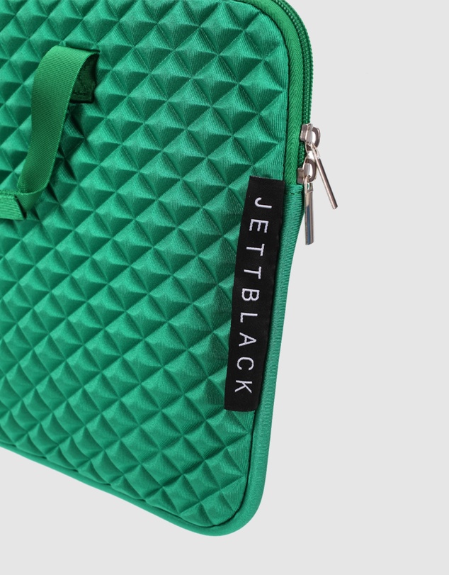 JETT BLACK - The Cabo Emerald 13