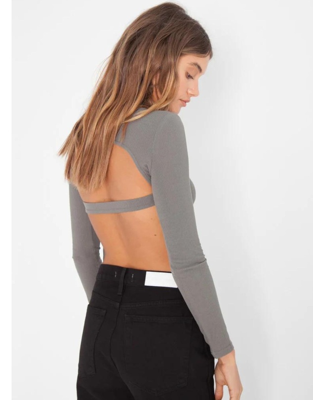 Style Addict - Rikki Top
