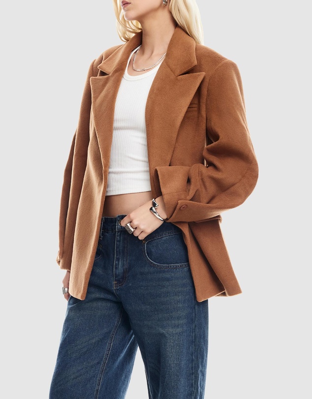 Lioness - Heart Shaped Coat - ICONIC EXCLUSIVE