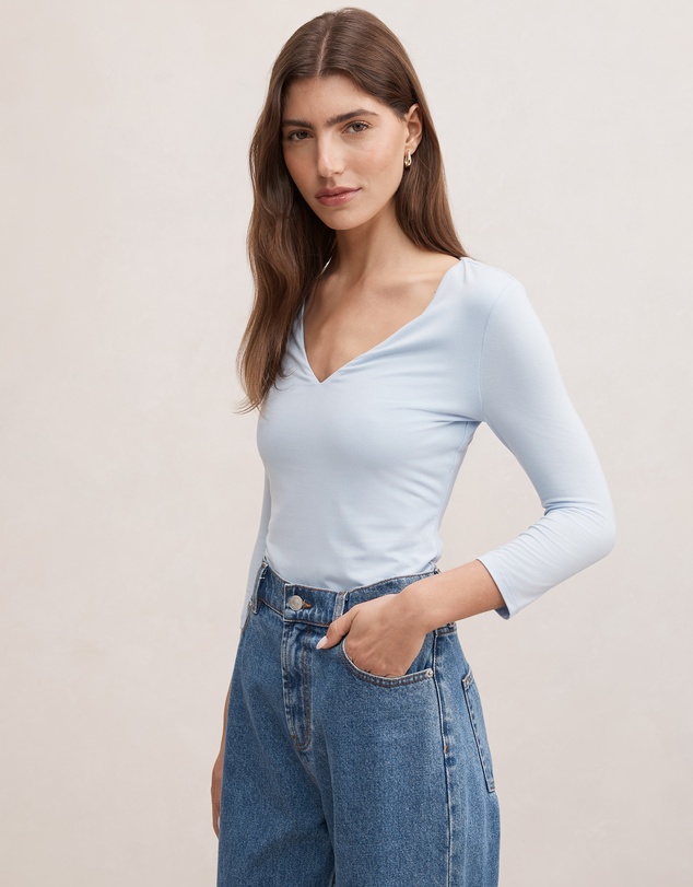 Forever New - Tia V Neck 3/4 Sleeves Top