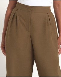 Estelle - Katrina Pant