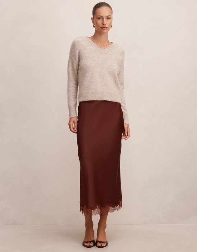 Forever New - Vivienne V Neck Sweater