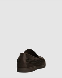yd. - Matteo Lattice Shoe