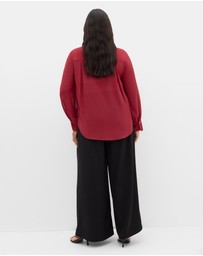 City Chic - Plus size Jane Tie Hem Shirt - ruby