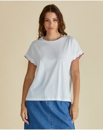 Betty Basics - Sloane Scallop Tee