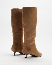 Dazie - Olivia Kitten Heel Boots